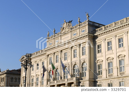 Trieste Lloyd · Triestino Hall Trieste Lloyd · Triestino Hall 3329701