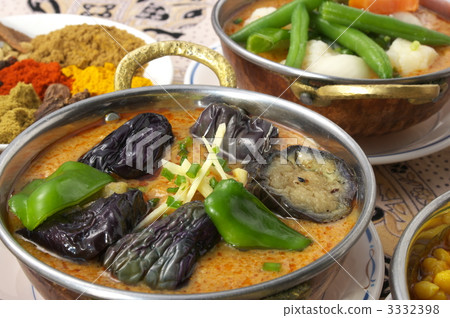 Indian cuisine 3332398