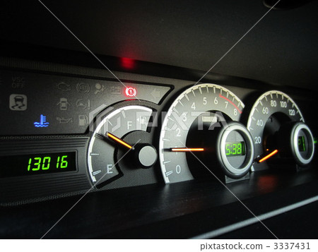 My car's dashboard 3337431