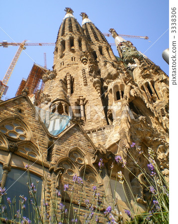 Sagrada Familia  Sagrada Familia  3338306