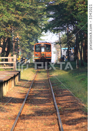 在Ashino Park Meros跑步 3341021