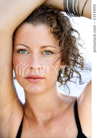 Close-up portrait of woman. 3343009