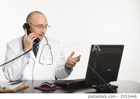 Male Caucasian doctor. 3351446