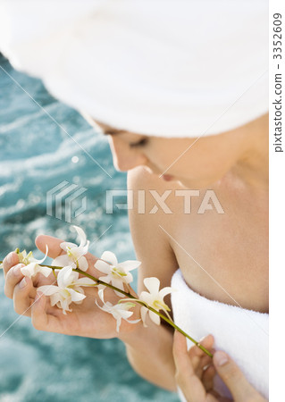 Woman by pool. 3352609