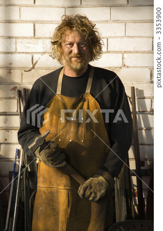 Metalsmith portrait. 3353900