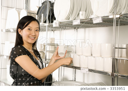 Woman shopping in store. 3353951