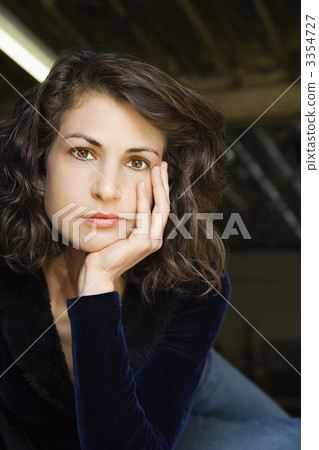 Pretty woman. Pretty woman. 3354727
