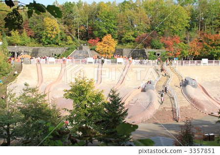 瀧野鈴蘭之丘公園的熔岩滑道休閒 3357851