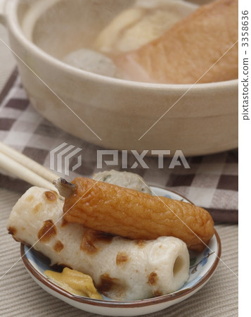 burdock heaven, tube-shaped fish pasted cake, earthenware pot 3358636