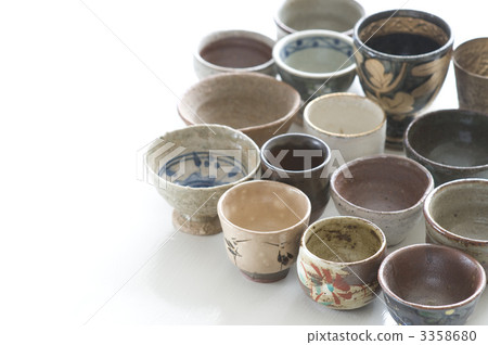 small sake cup, large sake cup, ceramic 3358680