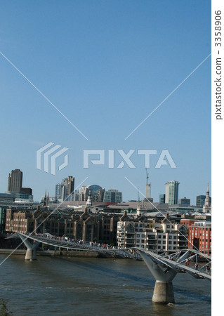 Millennium Bridge 3358906