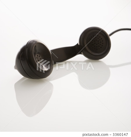 Telephone receiver. 3360147