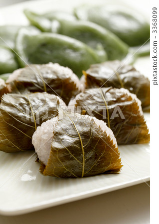 grass mochi, grass rice cakes, sakura mochi 3368099