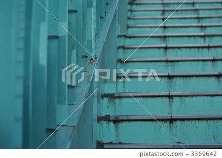 人行天橋的台階 3369642