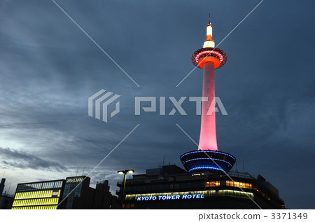 Pink Kyoto Tower 3371349