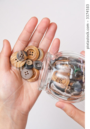 button, buttons, sewing 3374583