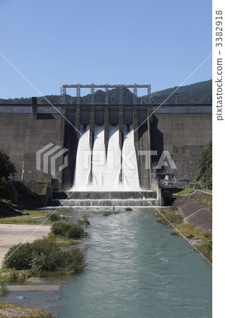 四川,吉野川上游“Hayamiura Dam”的水堵 四川,吉野川上游“Hayamiura Dam”的水堵 3382918