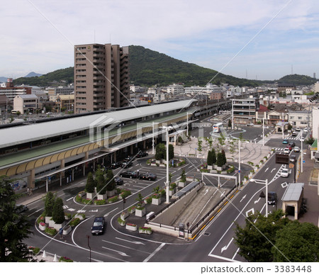 香川縣坂出市“JR坂出站和車站廣場” 3383448