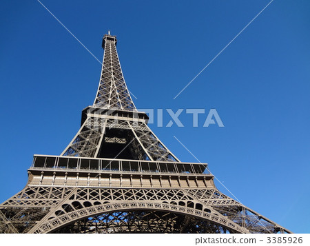 Eiffel Tower 3385926