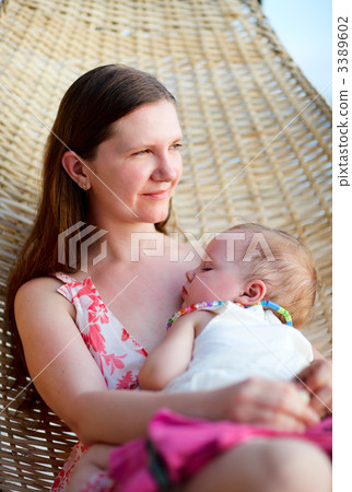 Mother and daughter Mother and daughter 3389602