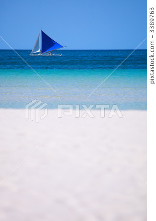 White sand beach and boat 3389763