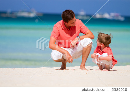 Father and son 3389918