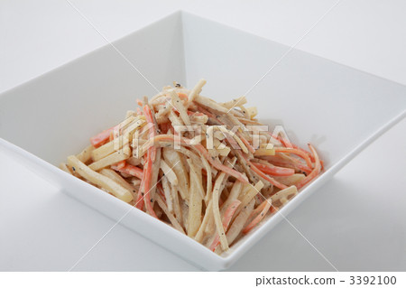 Burdock and carrot potato salad 3392100