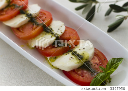 Café de K Caprese, basil sauce 3397950