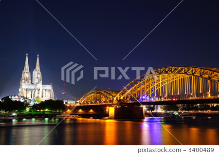 Germany Cologne Cathedral and Hohenzollern Bridge Germany Cologne Cathedral and Hohenzollern Bridge 3400489