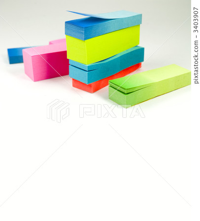 Lots of sticky notes. 3403907