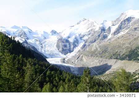 我看看Bernina Express的冰川。瑞士 3410071