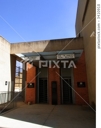 Johannesburg apartheid museum 3 3410918