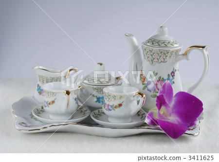 china and porcelain, chinaware, tableware 3411625