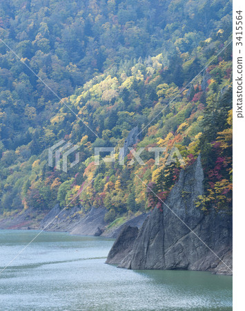 Toyohira峽谷（北海道Jozankei）的秋葉 3415564