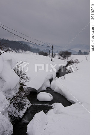 冬天的雪景 冬天的雪景 3416246