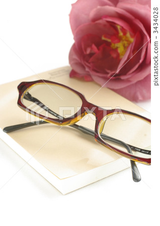 Bunko & glasses Bunko & glasses 3434028