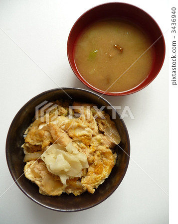 Oyako don and Naniko's miso soup 3436940