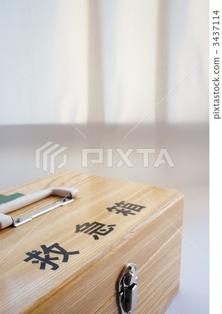 First aid kit 3437114
