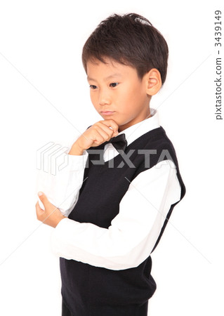 Boy thinking 3439149
