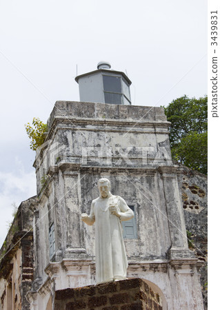 St. Paul's temple and Francisco Xavier statue 3439831