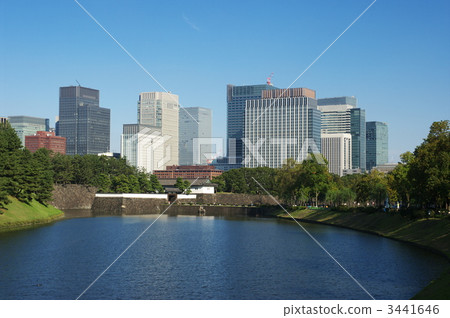 Sakurada moat and buildings in Marunouchi 3441646