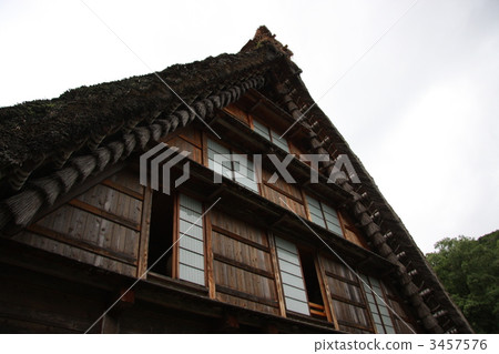 Making hands (Shirakawago) 3457576