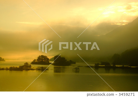 秋元湖的早晨 秋元湖的早晨 3459271