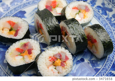 Uncooked sushi Uncooked sushi 3471658