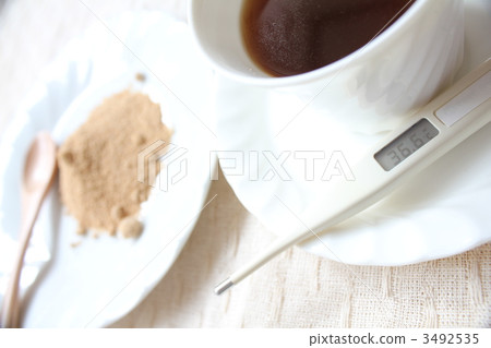 Warm ginger warm tea 3492535