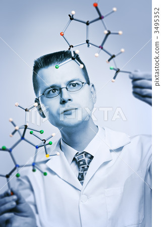 chemist chemist 3495352