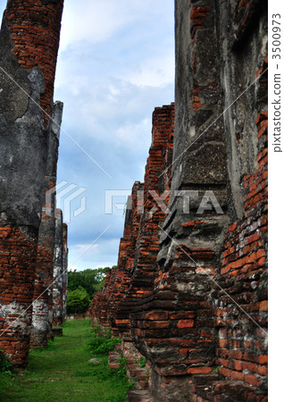 Wat Phra Sea Sunpet 3500973