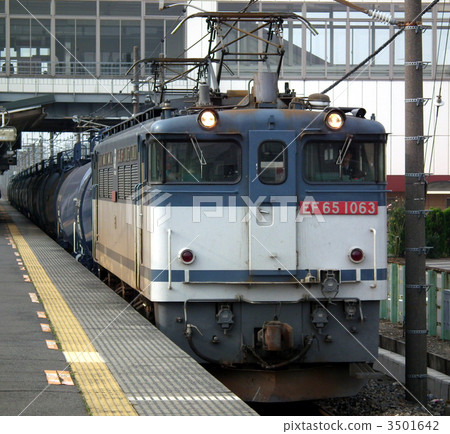 Freight train EF65 tank Nogi station 3501642