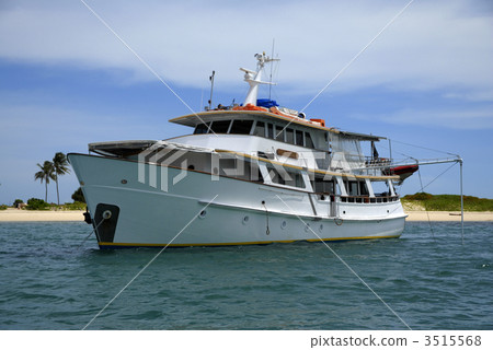 Diving cruise ship (Papua New Guinea) 3515568