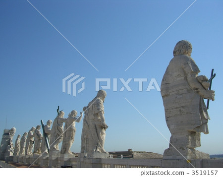 Statue of the saint of St. Peter's Basilica Statue of the saint of St. Peter's Basilica 3519157